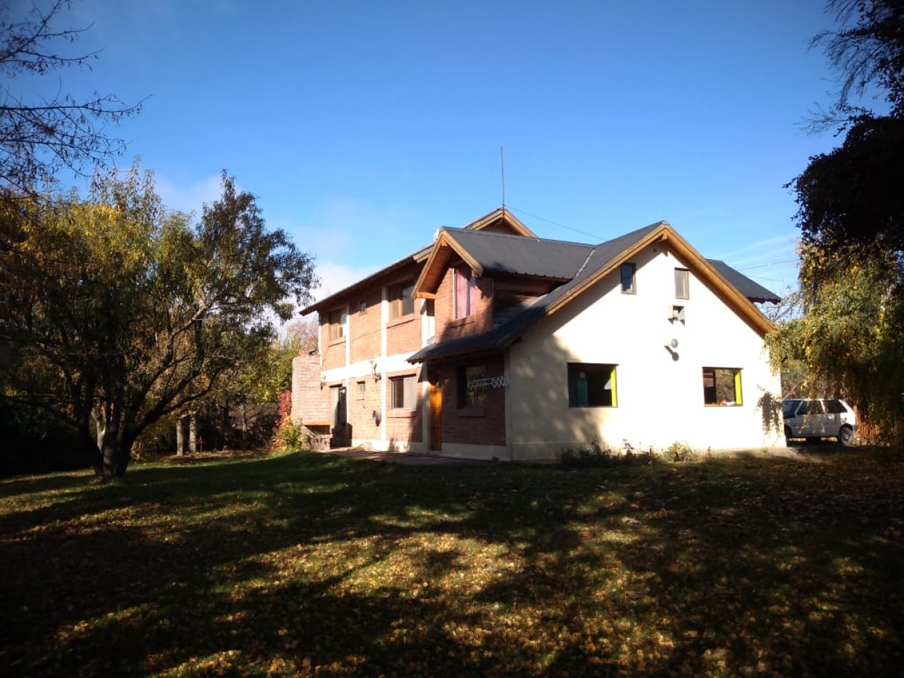 EXCELENTE PROPIEDAD EN BARRIO JARDINES DEL CHIMEHUIN