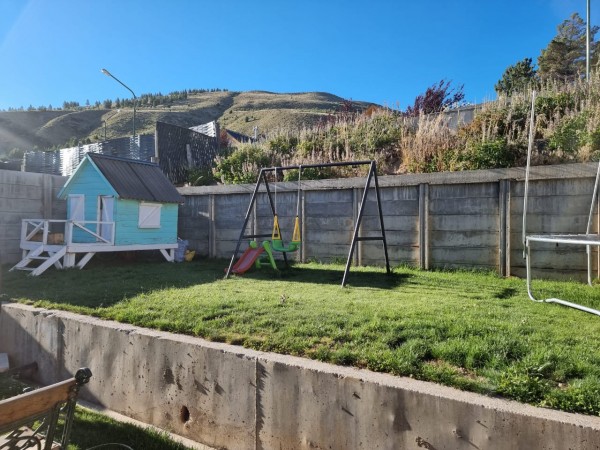 CASA DE 3 AMBIENTES EN EL BARRIO ARCO II DE ESQUEL -CHUBUT-