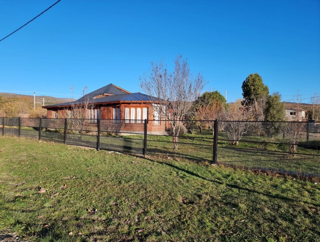 CASA DE 5 DORMITORIOS EN LA LOCALIDAD DE CHOLILA -CHUBUT-