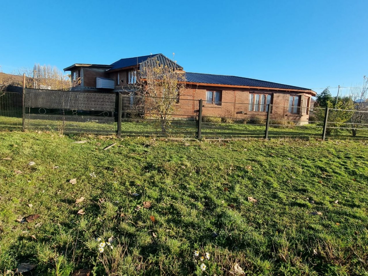 CASA DE 5 DORMITORIOS EN LA LOCALIDAD DE CHOLILA -CHUBUT-