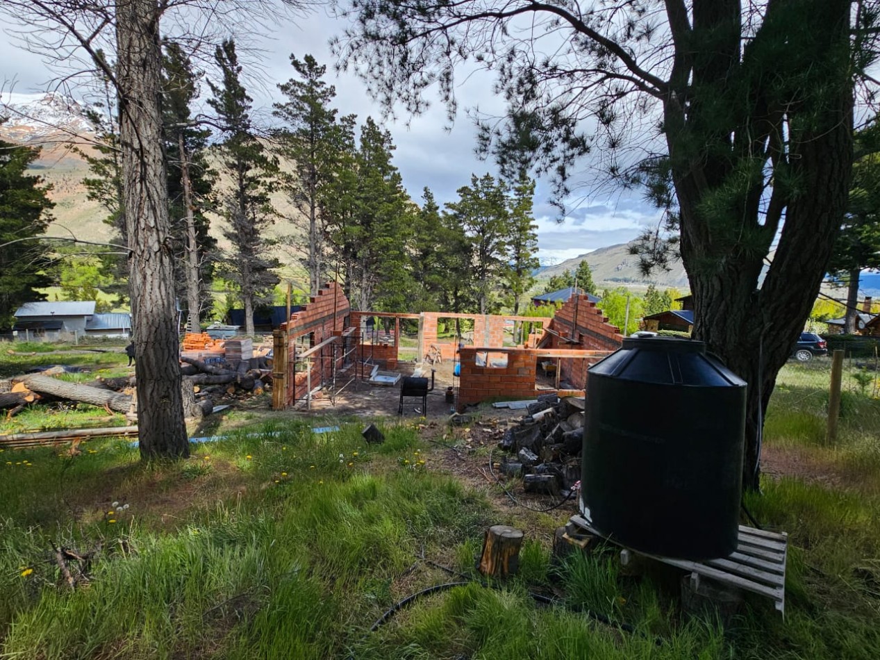 CASA DE 3 DORMITORIOS EN CONSTRUCCION EN ESQUEL CHUBUT 