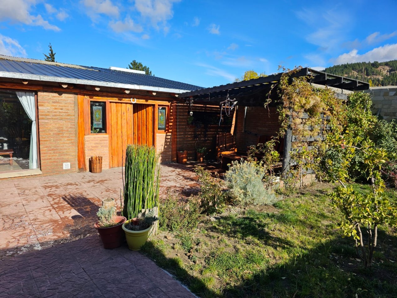 CASA DE 2 DORMITORIOS C/QUINCHO EN ESQUEL CHUBUT