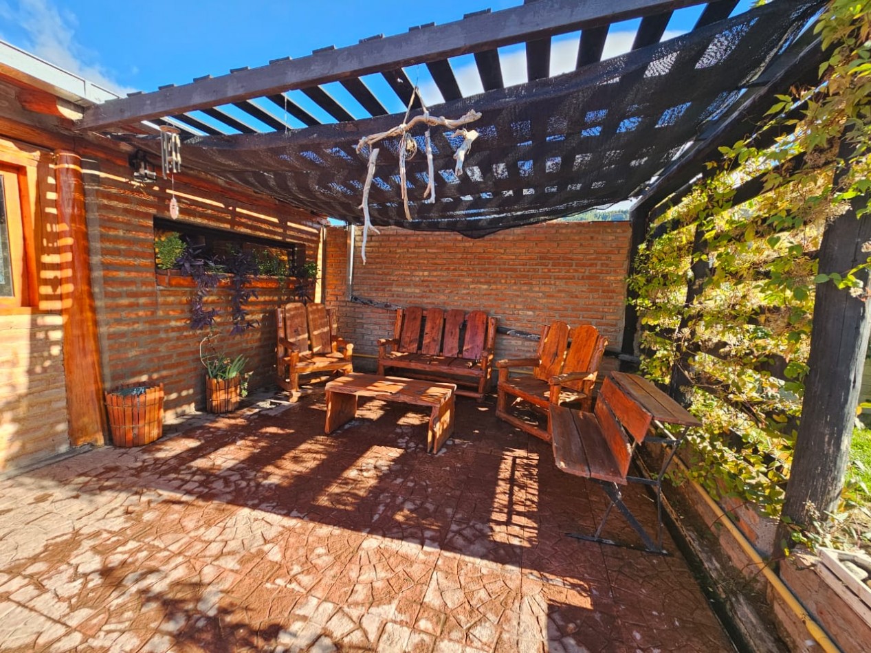 CASA DE 2 DORMITORIOS C/QUINCHO EN ESQUEL CHUBUT