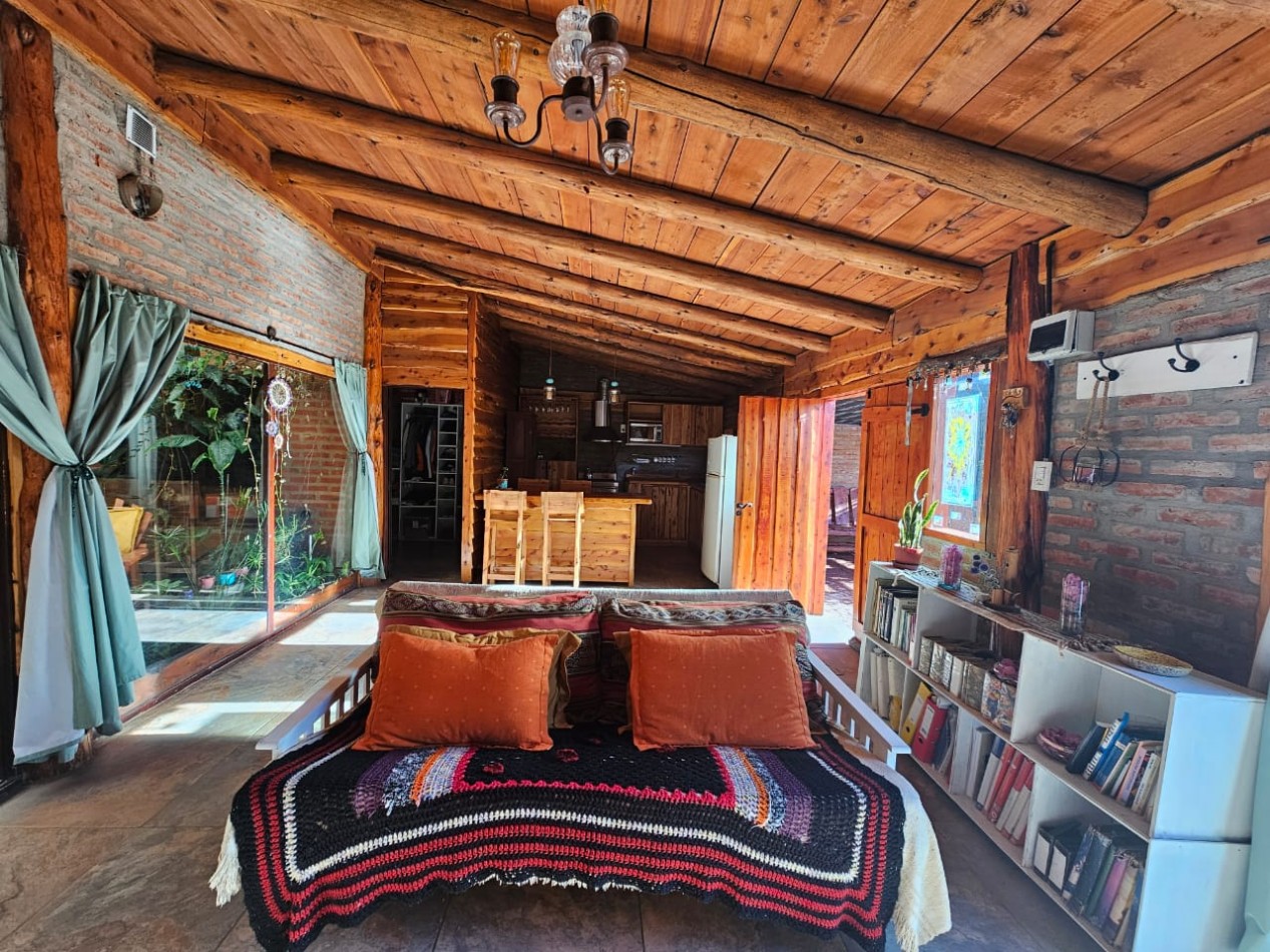 CASA DE 2 DORMITORIOS C/QUINCHO EN ESQUEL CHUBUT