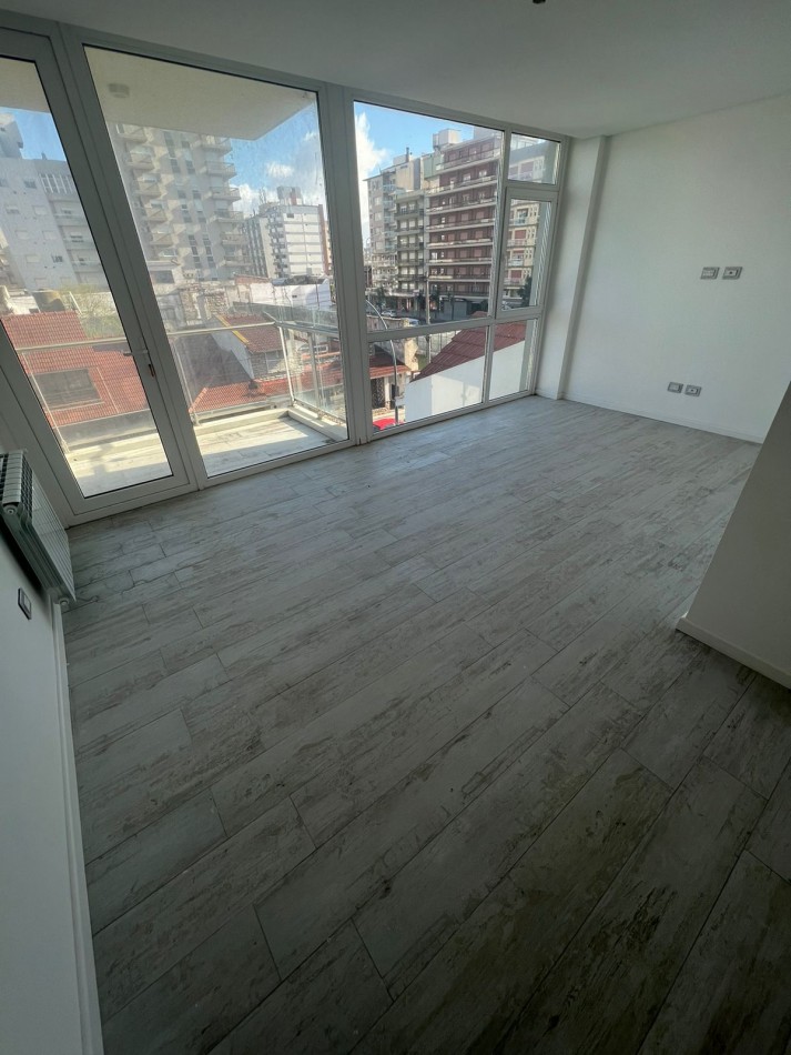 VENTA DPTOS 2 AMBIENTES - B° LA PERLA -  FRENTE AL MAR - MAR DEL PLATA