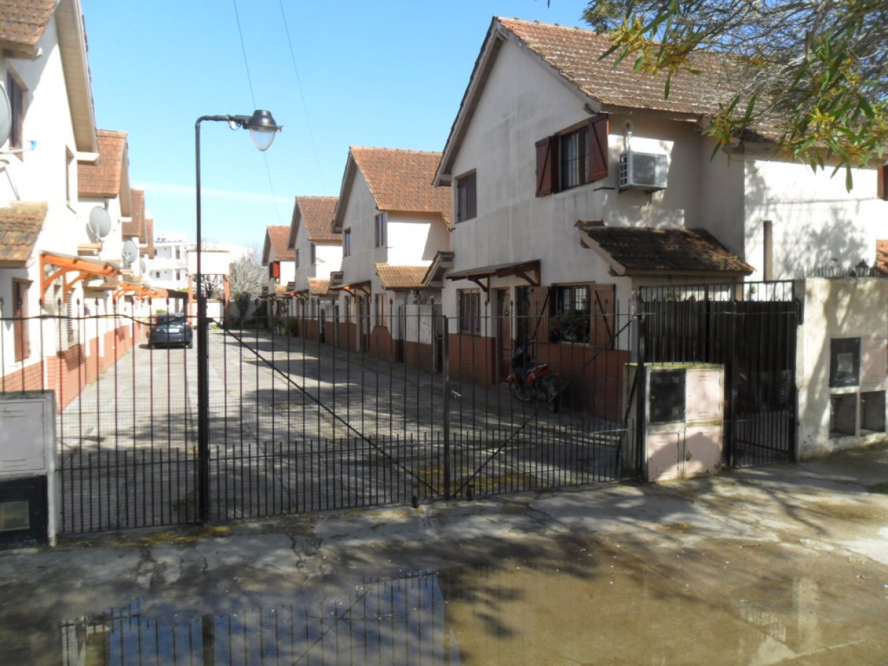 Duplex 3 Amb c/ espacio vehicular en Barrio el Tala