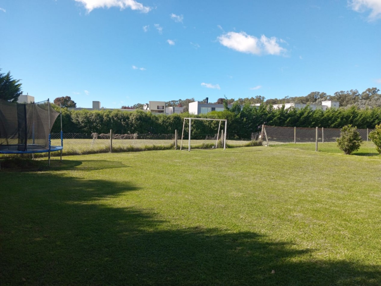 CASA EN BARRIO PRIVADO ARENAS DEL SUR