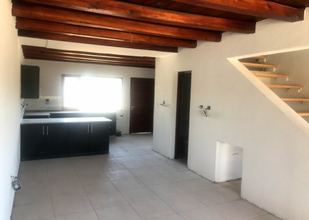 SE VENDE DUPLEX A ESTRENAR DE 90 M2 Y DE 135 M2 EN BARRIO SUTER