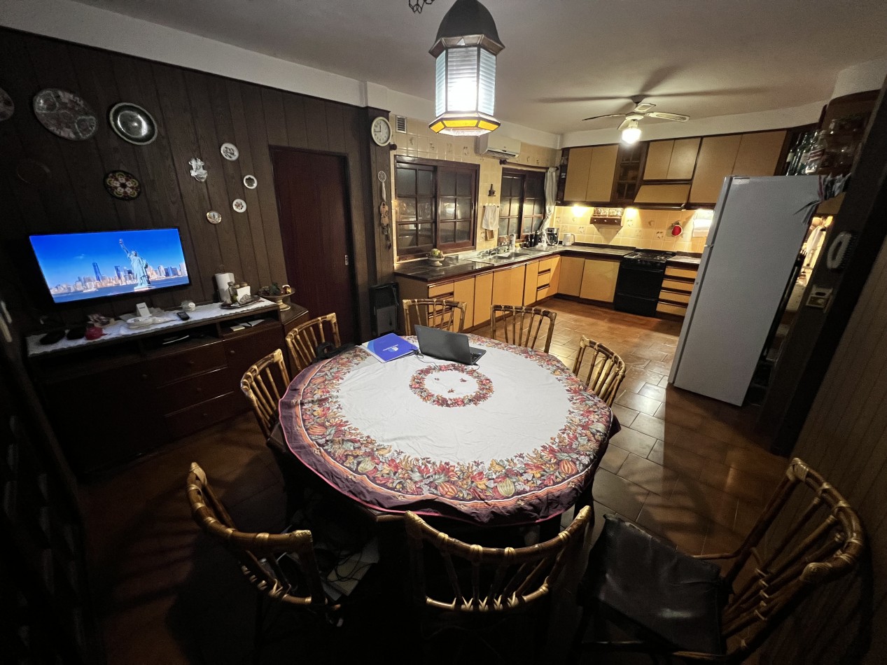 CASA en venta 5 ambientes san justo