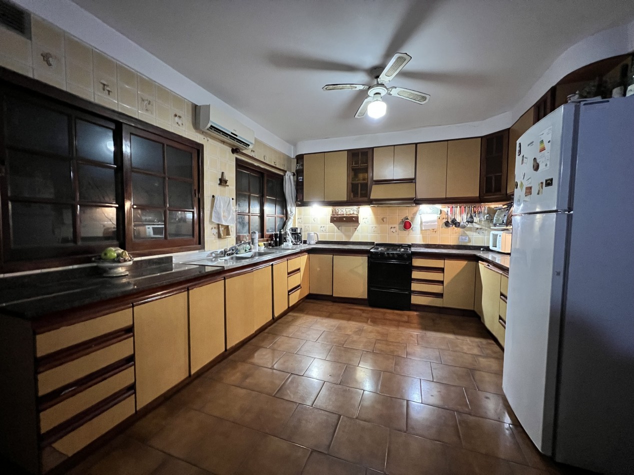 CASA en venta 5 ambientes san justo