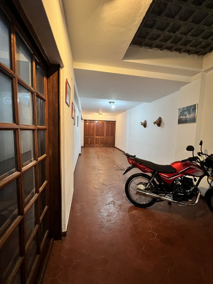 CASA en venta 5 ambientes san justo