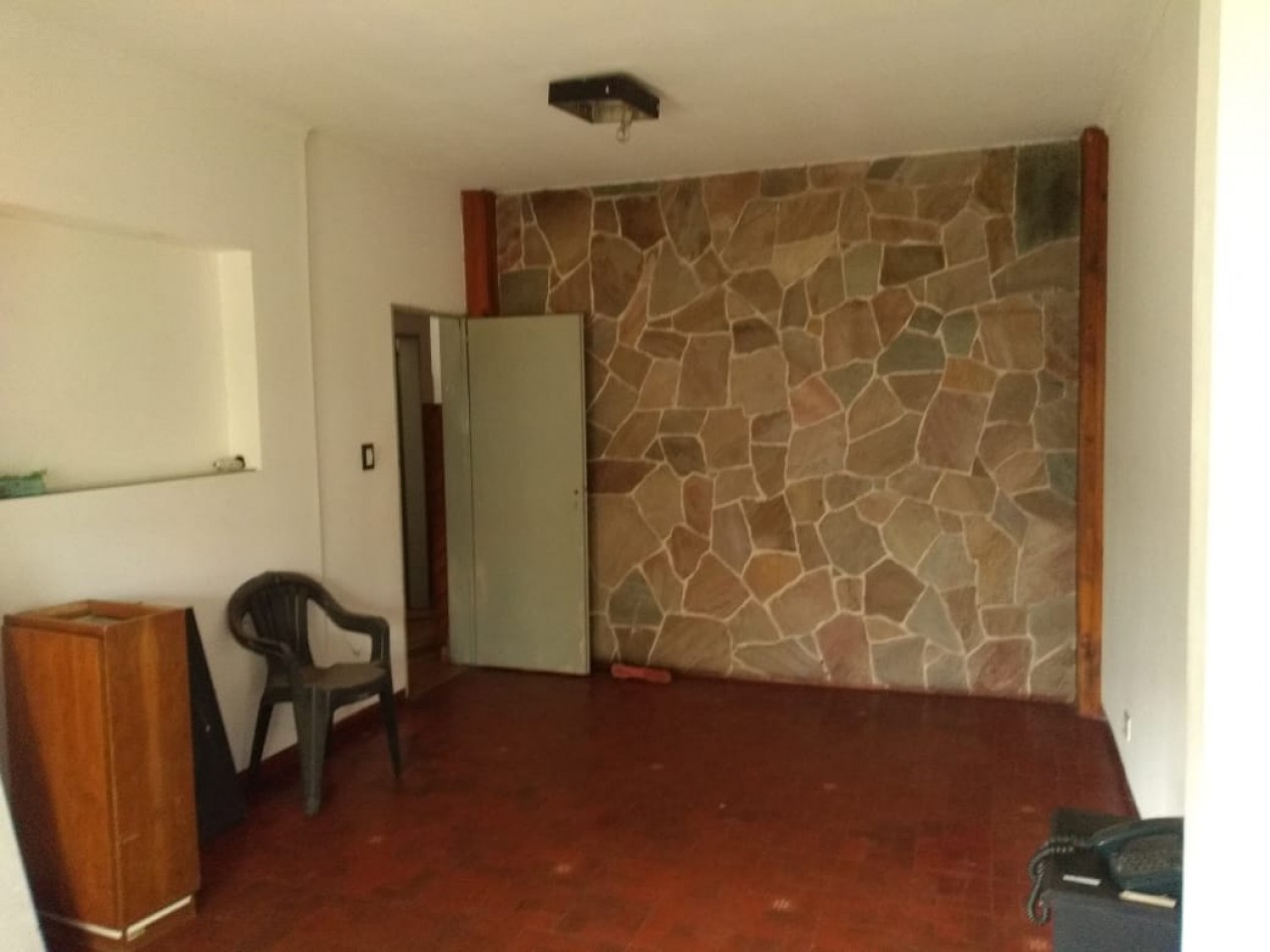 CASA TIPO AMERICANA IDEAL DOS FAMILIAS ITUZAINGO SUR