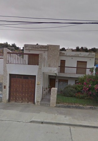 VIVIENDA DE DOS PLANTAS EN ZONA CENTRO