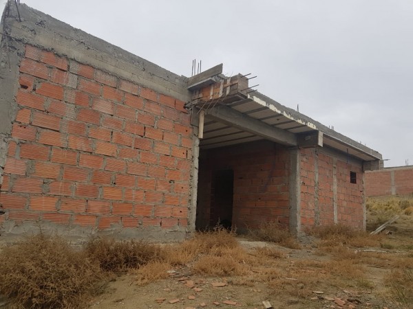 VENTA TERRENO CON VIVIENDA EN OBRA