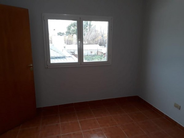 VENTA CASA CON LOCAL COMERCIAL