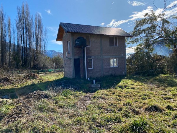 VENTA CASA DE 2 PLANTAS EN LAGO PUELO