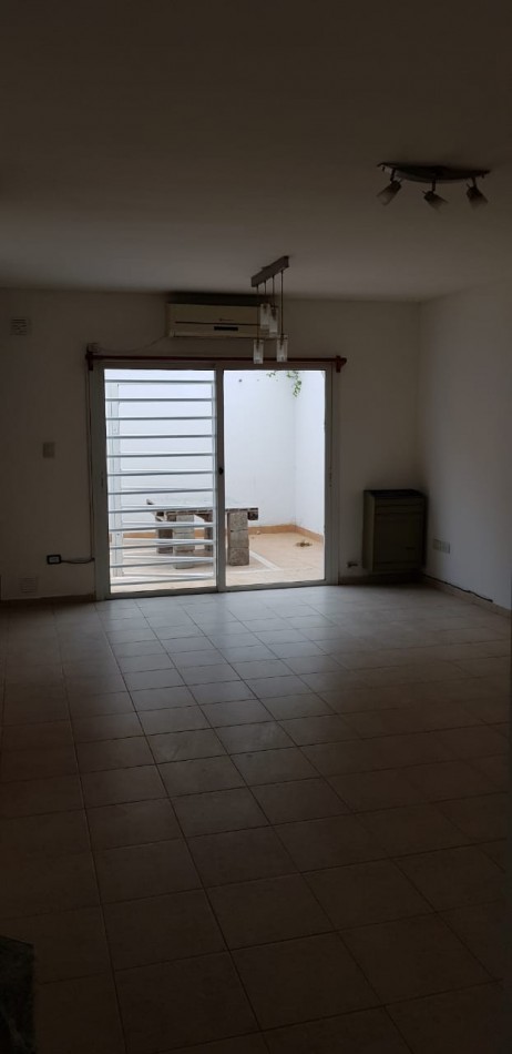 VENTA DUPLEX EN CIPOLLETTI - RIO NEGRO