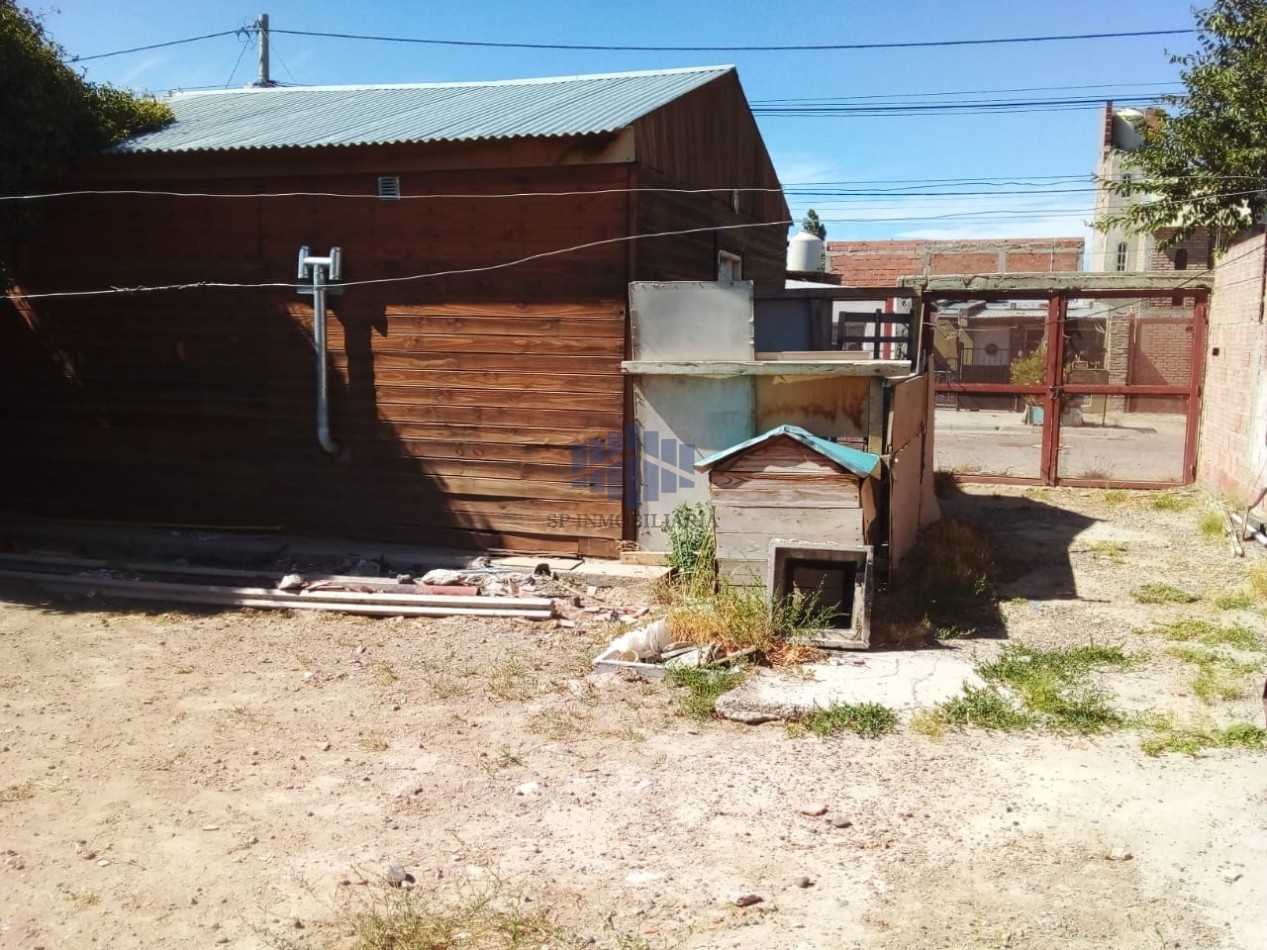 VENTA DE LOTE CON 2 VIVIENDAS EN ZONA NORTE