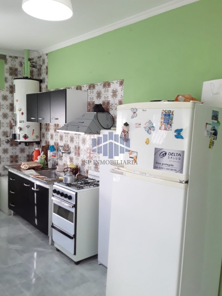 VENTA DE LOTE CON 2 VIVIENDAS UNIFAMILIARES EN ZONA SUR