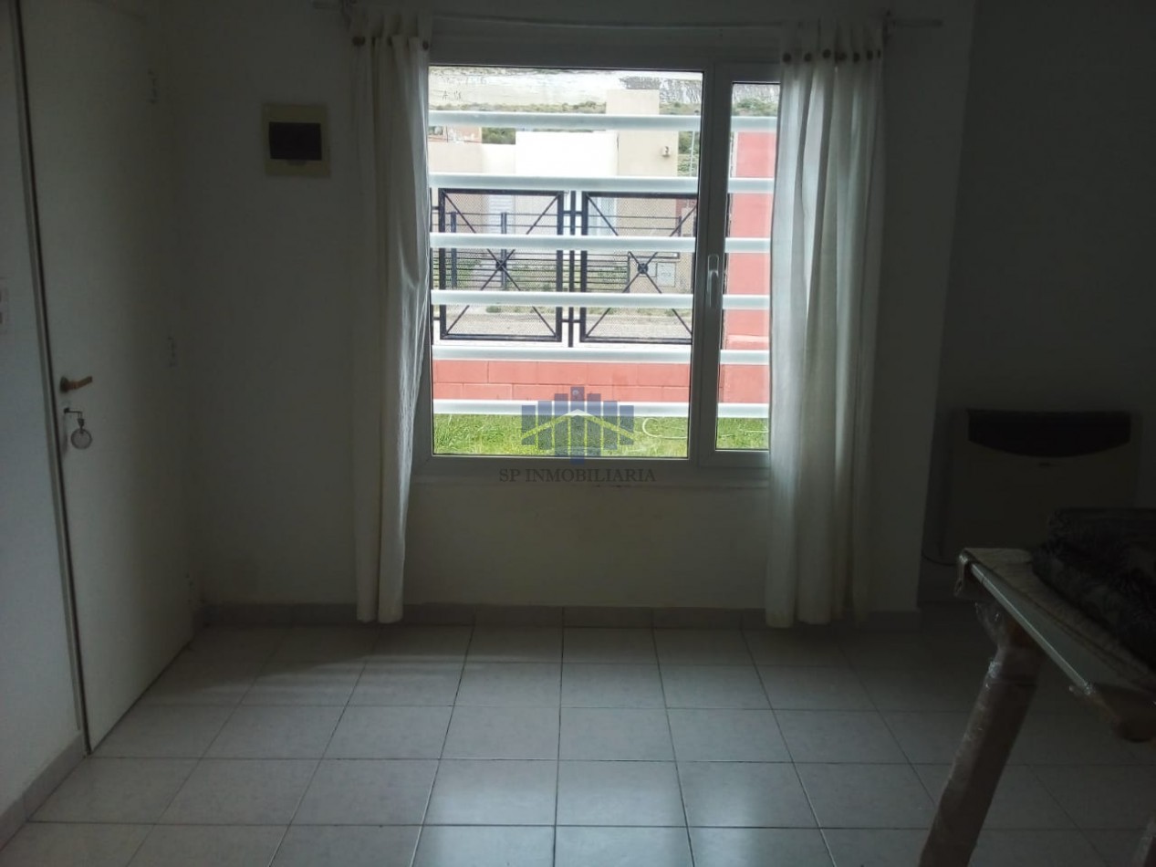 SE ALQUILA VIVIENDA EN RADA TILLY