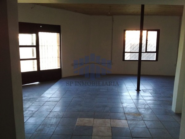  LOCAL COMERCIAL EN ZONA SUR