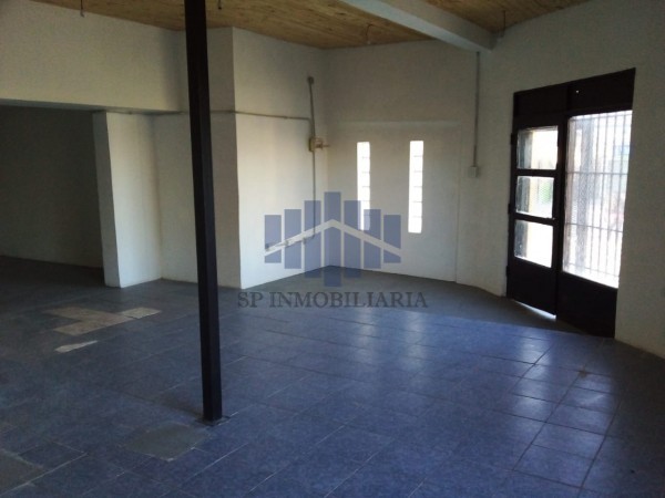  LOCAL COMERCIAL EN ZONA SUR