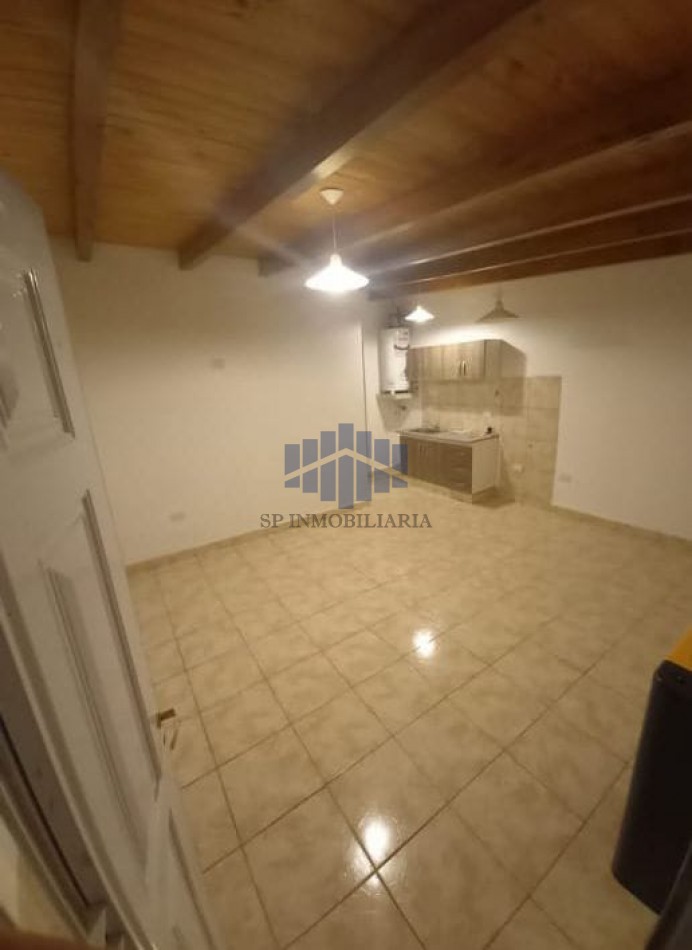 VENTA DE LOTE CON 5 DEPARTAMENTOS EN ZONA NORTE