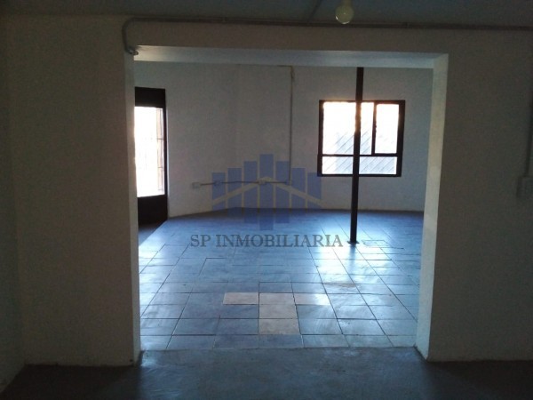  LOCAL COMERCIAL EN ZONA SUR