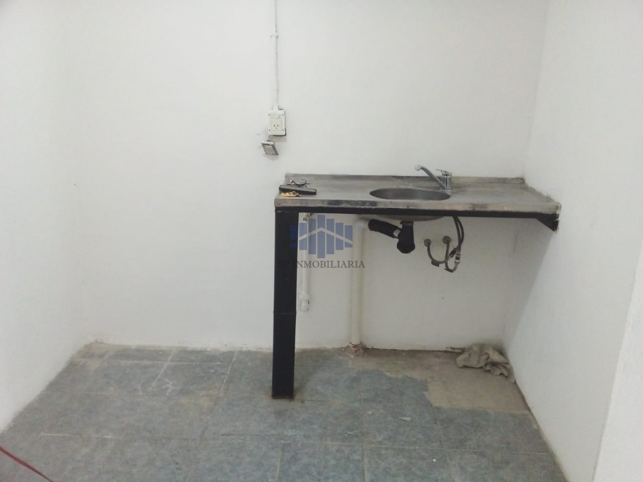 SE ALQUILA LOCAL COMERCIAL EN ZONA SUR