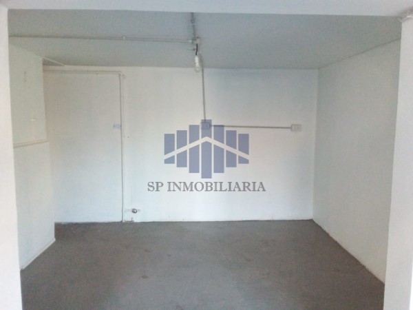  LOCAL COMERCIAL EN ZONA SUR