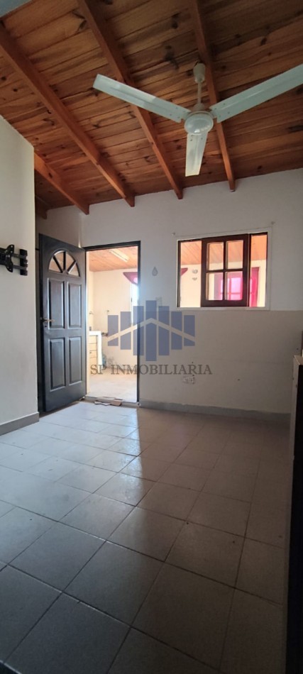 VENTA DE VIVIENDA MAS LOCAL COMERCIAL EN ZONA SUR