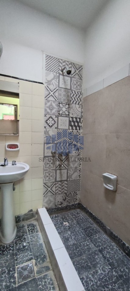VENTA DE VIVIENDA CON LOCAL COMERCIAL EN TRELEW