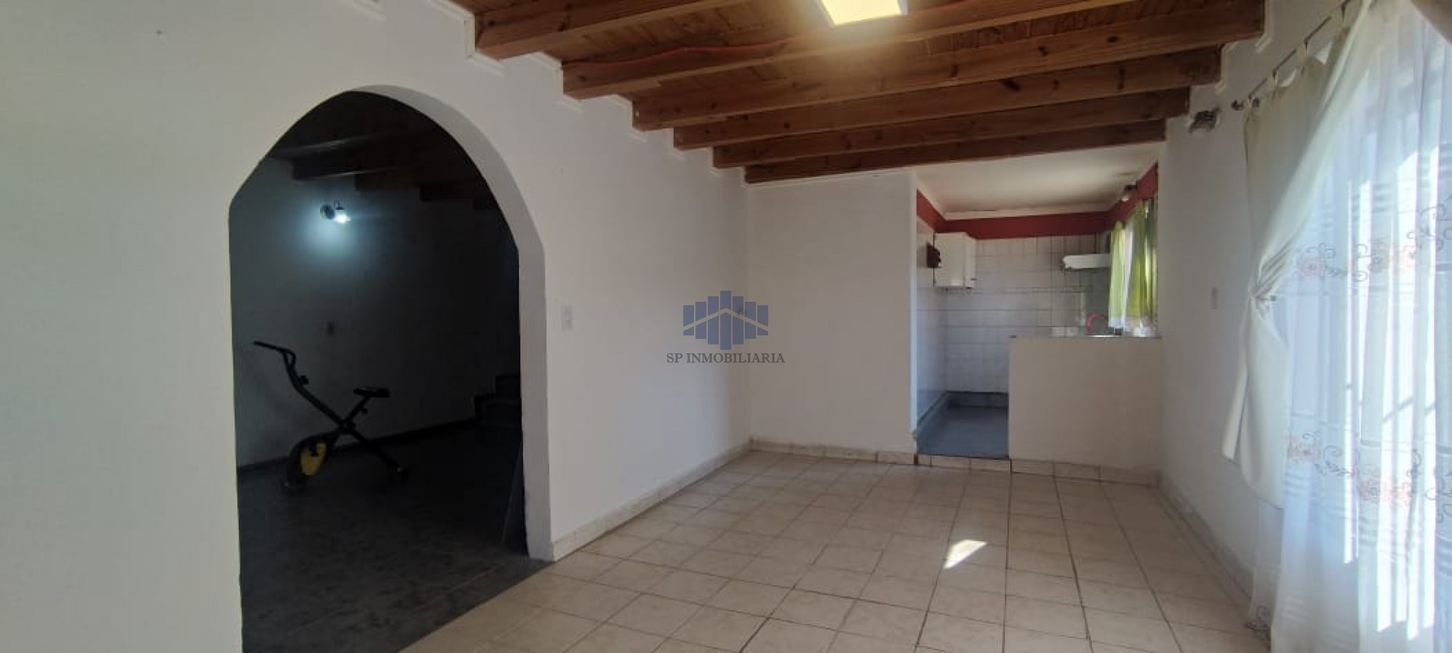 ALQUILER VIVIENDA DE 2 PLANTAS EN ZONA SUR