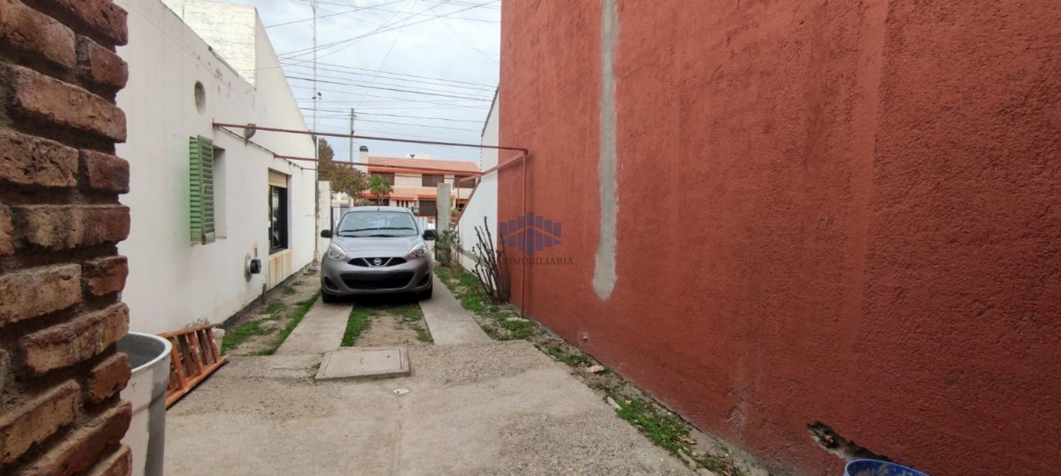 VENTA DE VIVIENDA CON LOCAL COMERCIAL EN TRELEW
