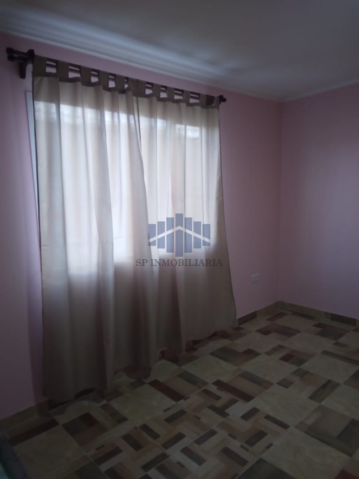 ALQUILER VIVIENDA DE DOS PLANTAS EN ZONA SUR