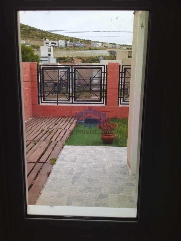 SE ALQUILA VIVIENDA EN RADA TILLY