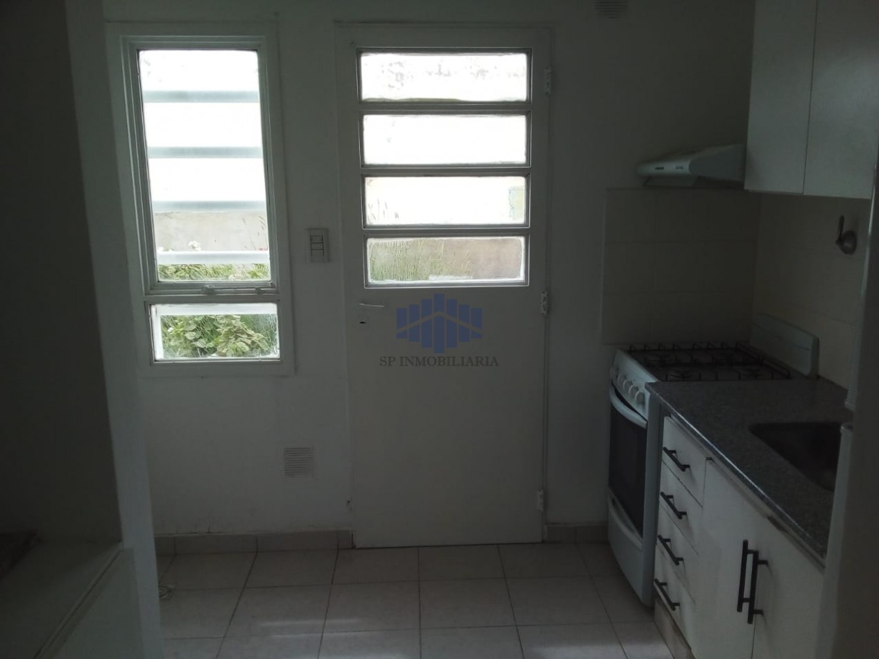 SE ALQUILA VIVIENDA EN RADA TILLY