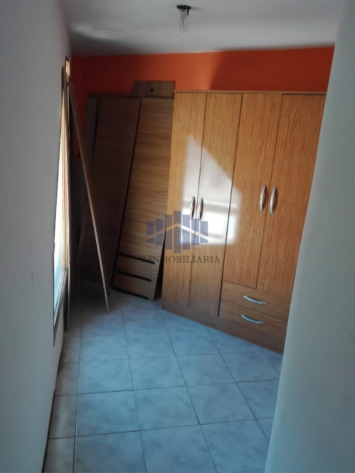 VENTA DE PROPIEDAD CON SEIS VIVIENDAS MAS UN LOCAL COMERCIAL EN ZONA SUR