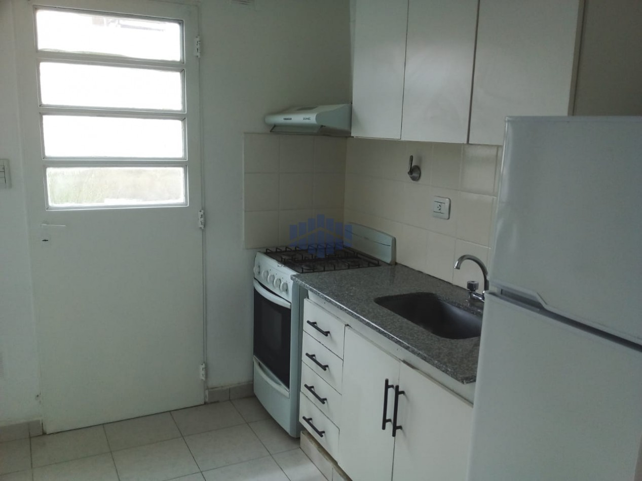 SE ALQUILA VIVIENDA EN RADA TILLY