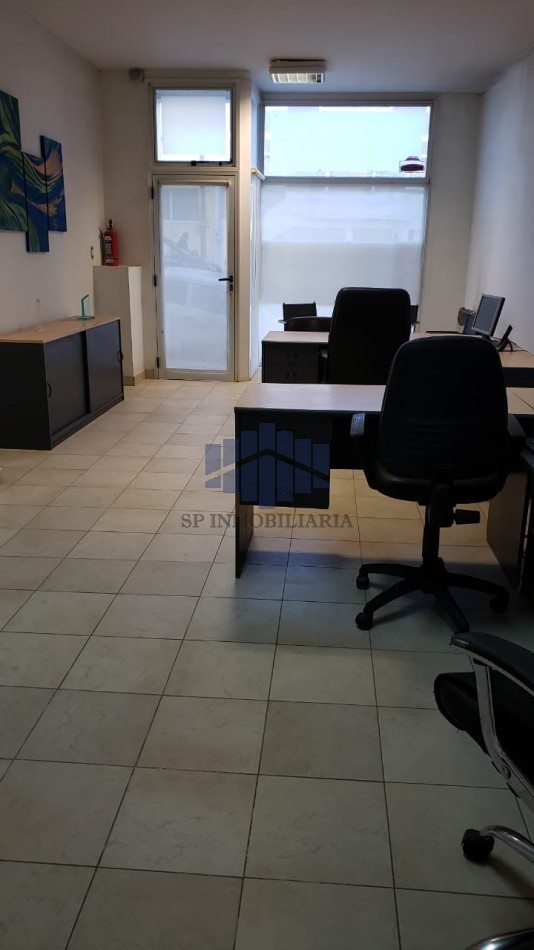 ALQUILER LOCAL COMERCIAL EN ZONA CENTRO