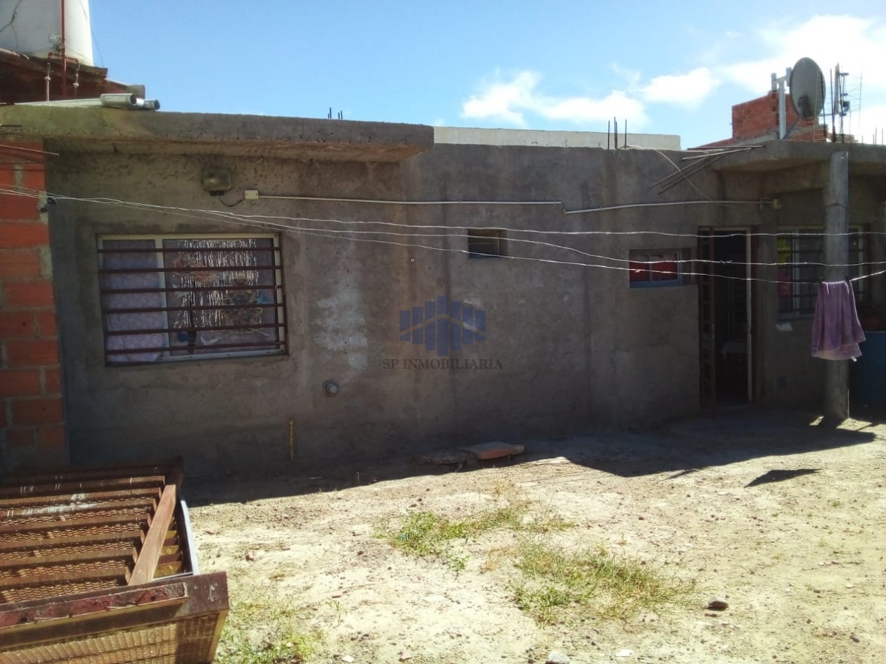 VENTA DE LOTE CON 2 VIVIENDAS EN ZONA NORTE