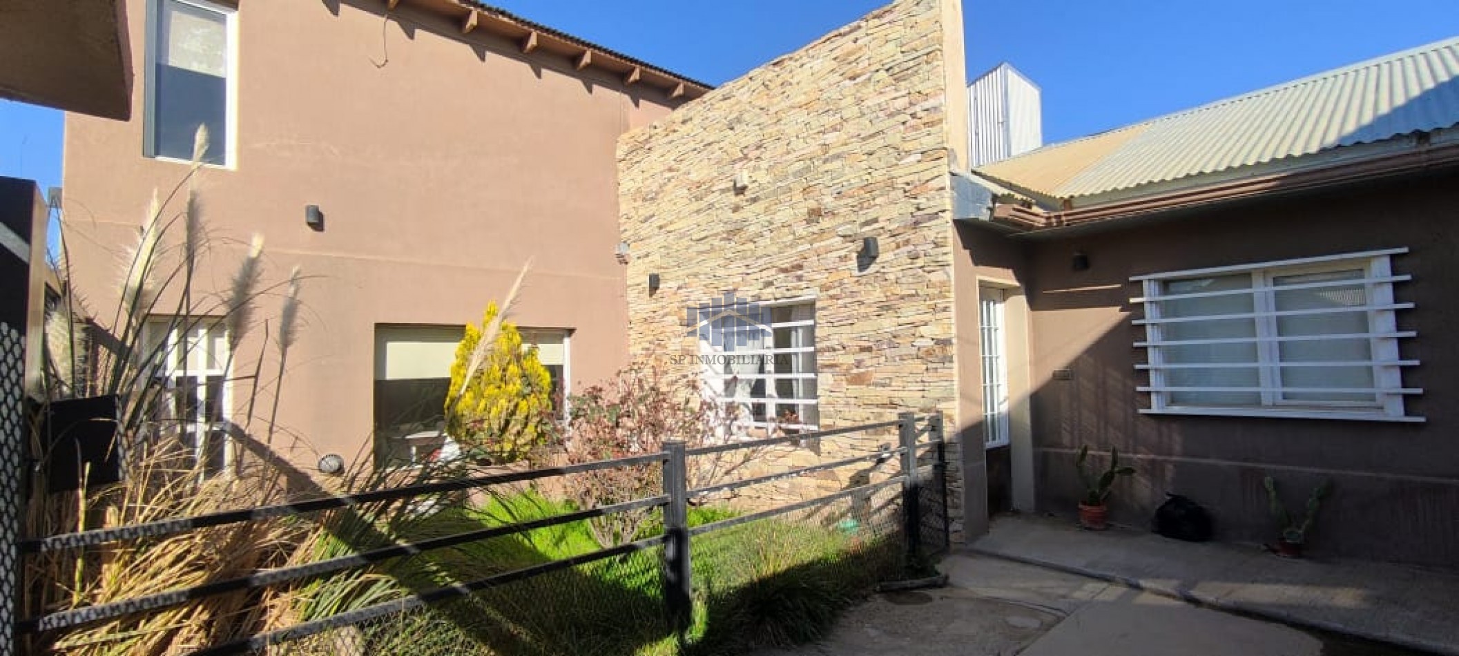 VENTA VIVIENDA DE 2 PLANTAS EN ZONA SUR