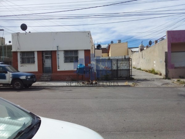 VENTA DE PROPIEDAD CON DIEZ VIVIENDAS EN ZONA CENTRO