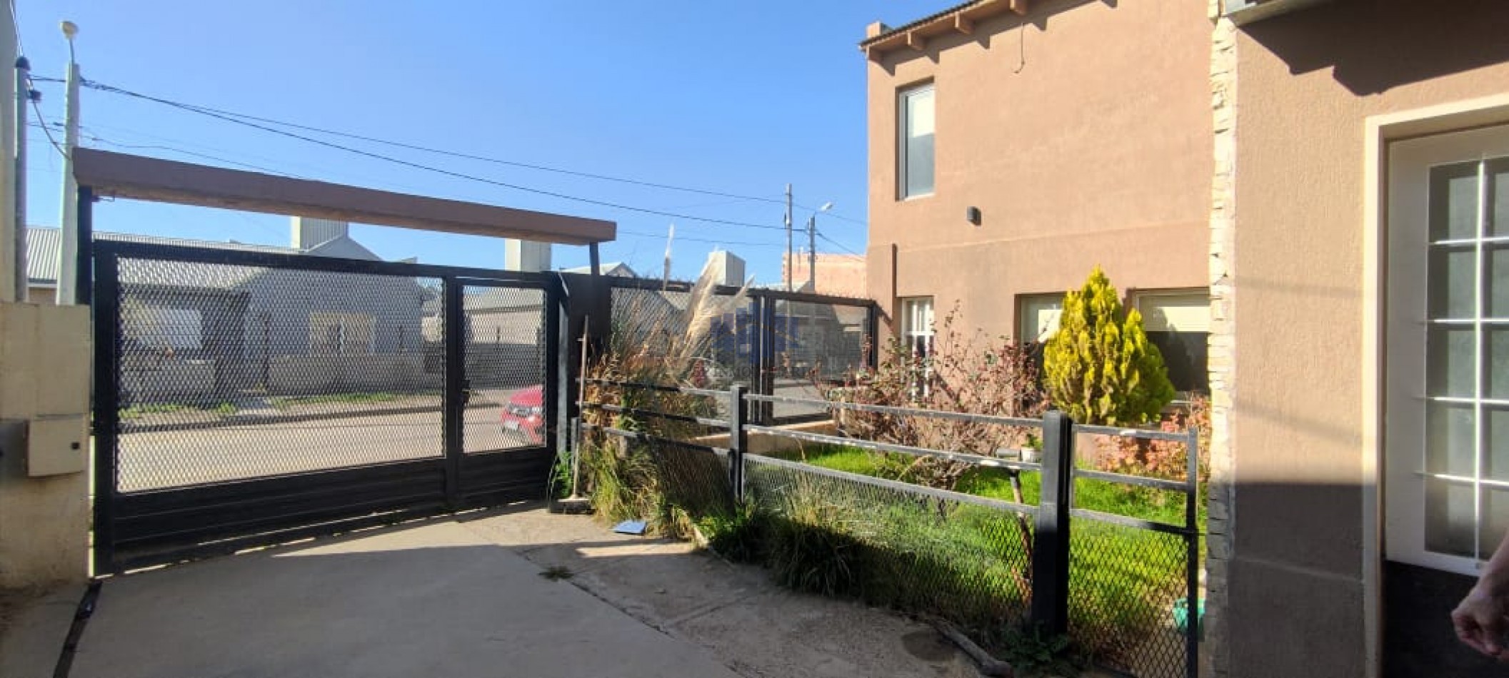 VENTA VIVIENDA DE 2 PLANTAS EN ZONA SUR
