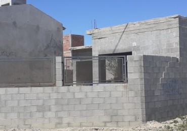 VENTA TERRENO CON VIVIENDA EN OBRA