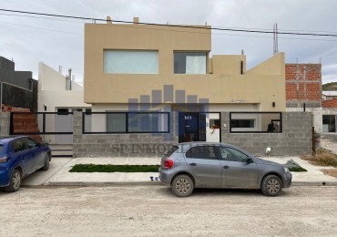 VENTA DE VIVIENDA DE 2 PLANTAS EN KM 5