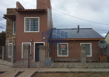 VENTA DE VIVIENDA DE 2 PLANTAS EN ZONA NORTE