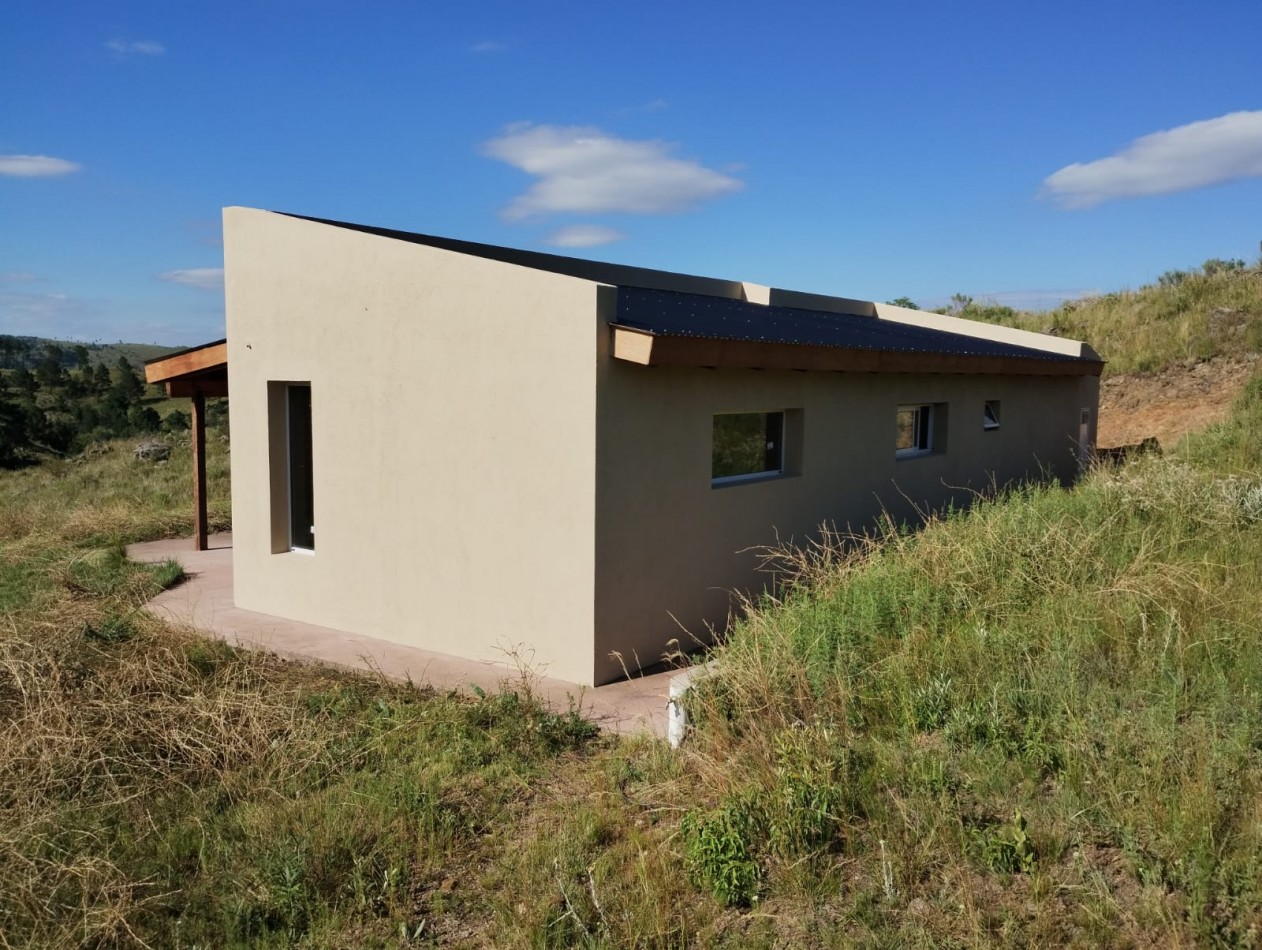 VENTA CAMPO 5 HECTAREAS CON ARROYO  APTO VIÑEDO CON CASA  2 AMBIENTES  EL DURAZNO CALAMUCHITA