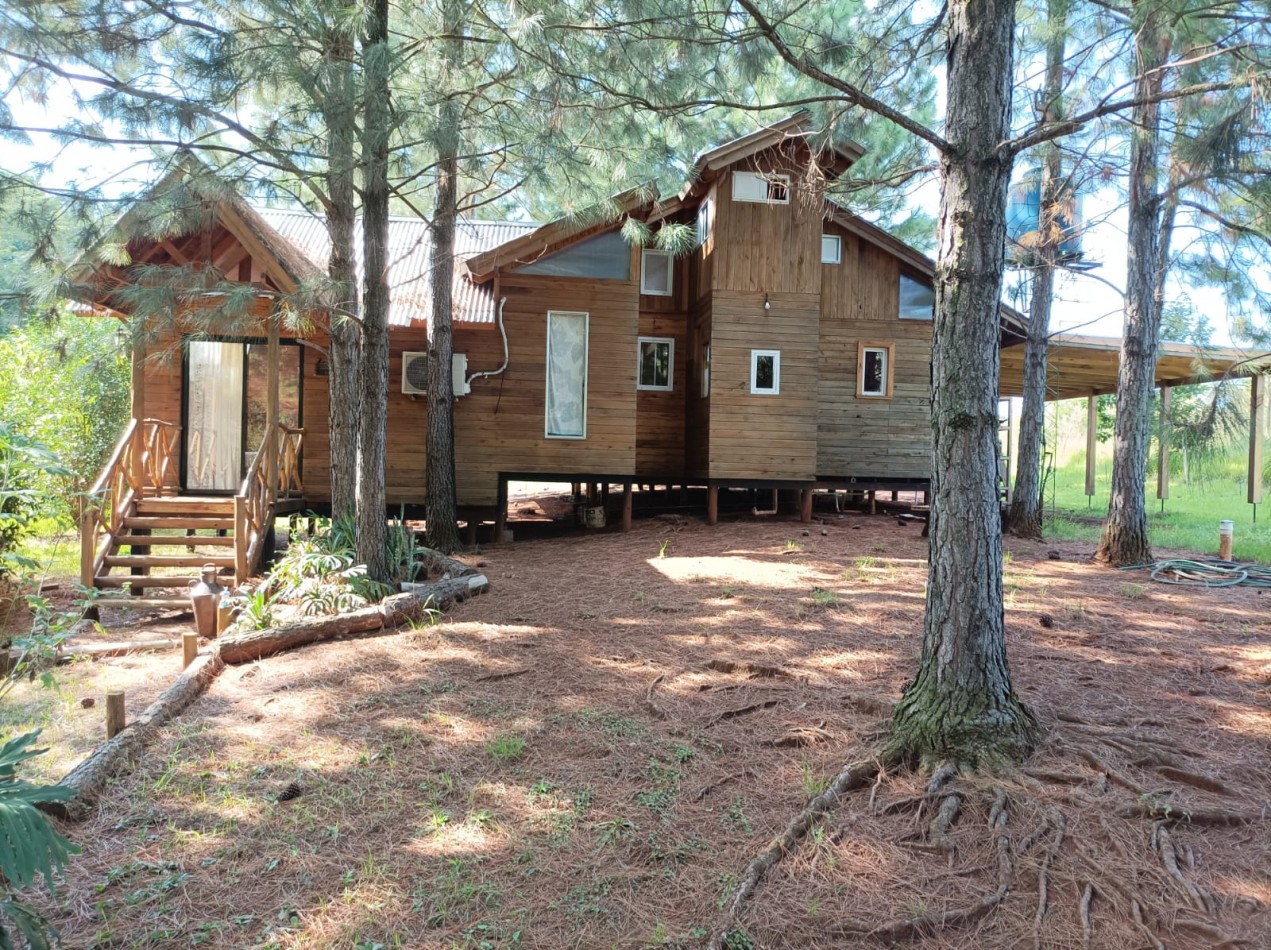 Casa en Venta estilo cabaña cerca del Salto Alegre